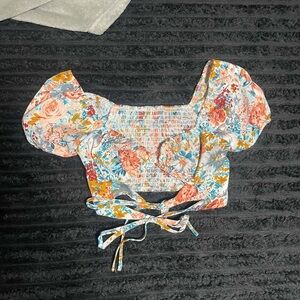 SHEIN Floral Puff Sleeve Crop Top with Tie Front